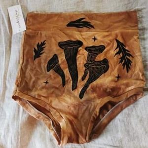 Sister Nettle X Sinew Moon Chanterelle Underthings